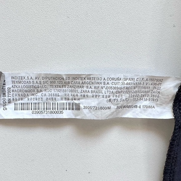 Zara Minimalist Shelf Bra Fitted Black Top Sleeveless Boat Neck Size Medium - Picture 8 of 8